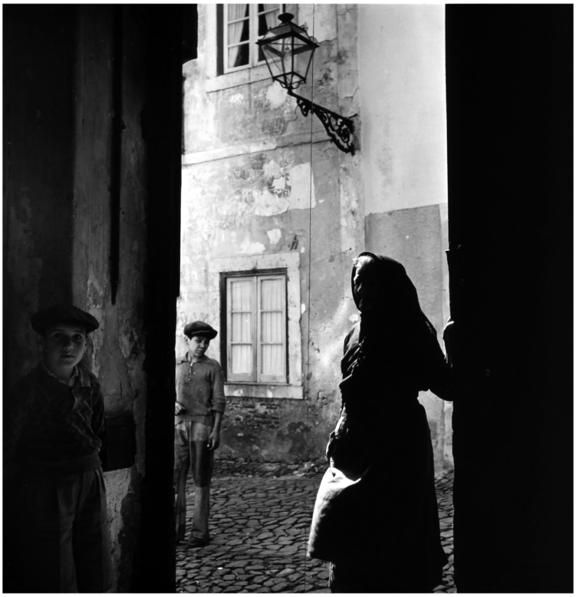 Masterpieces of street photography: real life in every picture from the masters