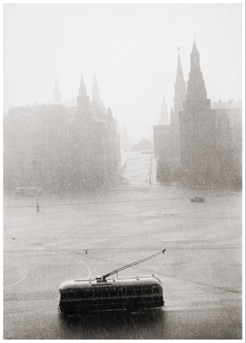 Masterpieces of street photography: real life in every picture from the masters