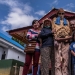 Memoria eterna: los residentes de la tribu indonesia han guardado los cuerpos de familiares fallecidos en sus hogares durante décadas Memoria eterna: los residentes de la tribu indonesia han guardado los cuerpos de familiares fallecidos en sus hogares durante décadas