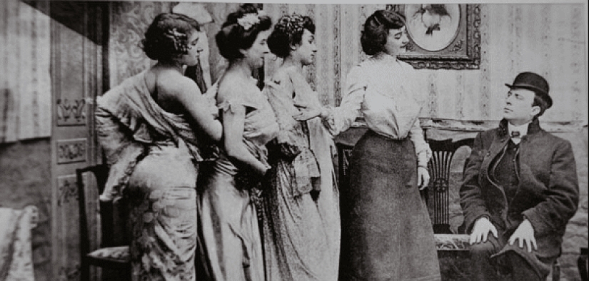Mercury treatment, drunkenness and luxury: how women lived in brothels in Russia in the 19th century Mercury treatment, drunkenness and luxury: how women lived in brothels in Russia in the 19th century