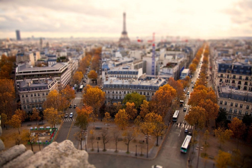 "Miniaturization" of megacities by Ben Thomas "Miniaturization" of megacities by Ben Thomas