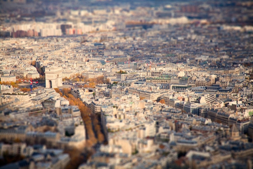 "Miniaturization" of megacities by Ben Thomas "Miniaturization" of megacities by Ben Thomas