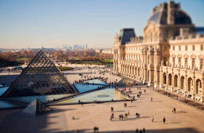 "Miniaturization" of megacities by Ben Thomas "Miniaturization" of megacities by Ben Thomas