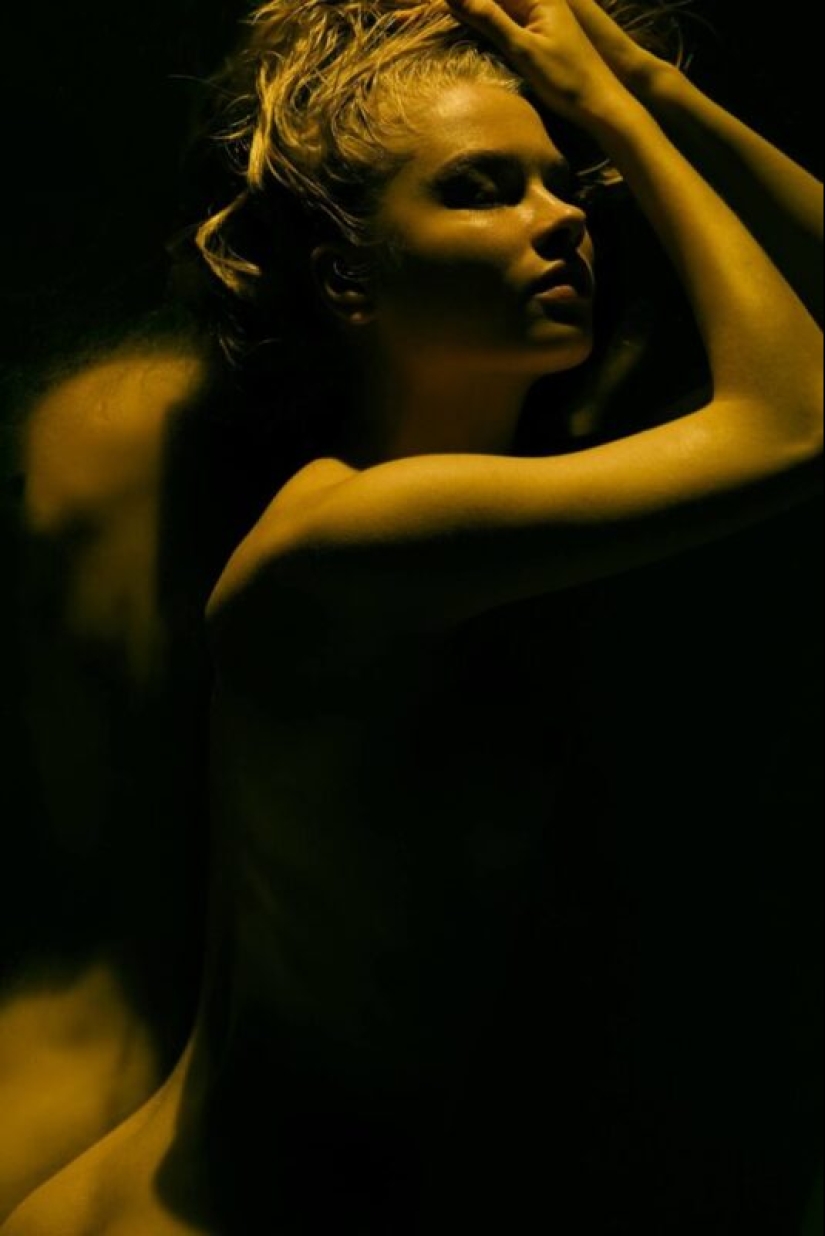 Moda-desnudo por Viktor Korneev