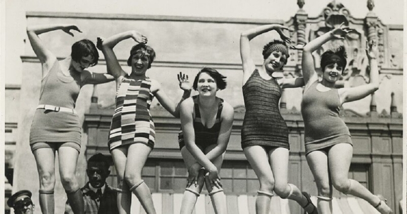 Moda obscena de hace un siglo: medias enrolladas debajo de la rodilla