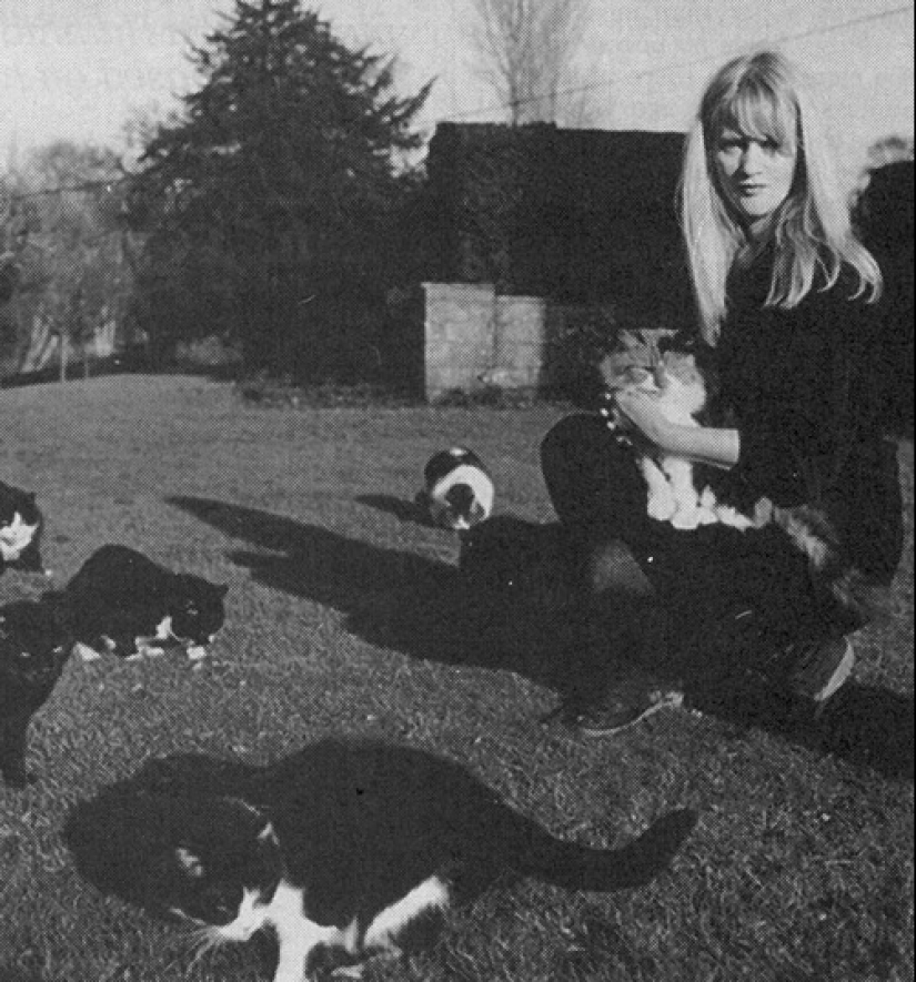 Model Celia Hammond and her cats