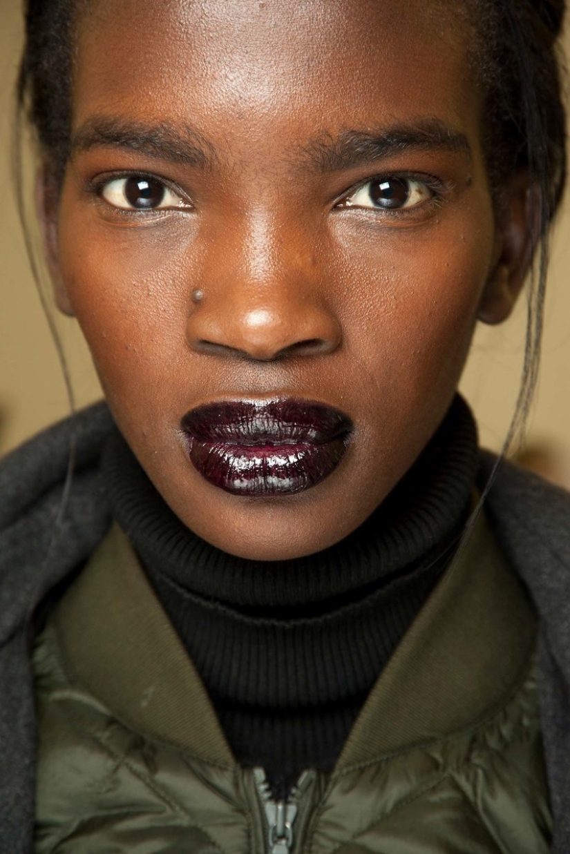 Modelos con defectos en la apariencia: fealdad o un punto culminante?