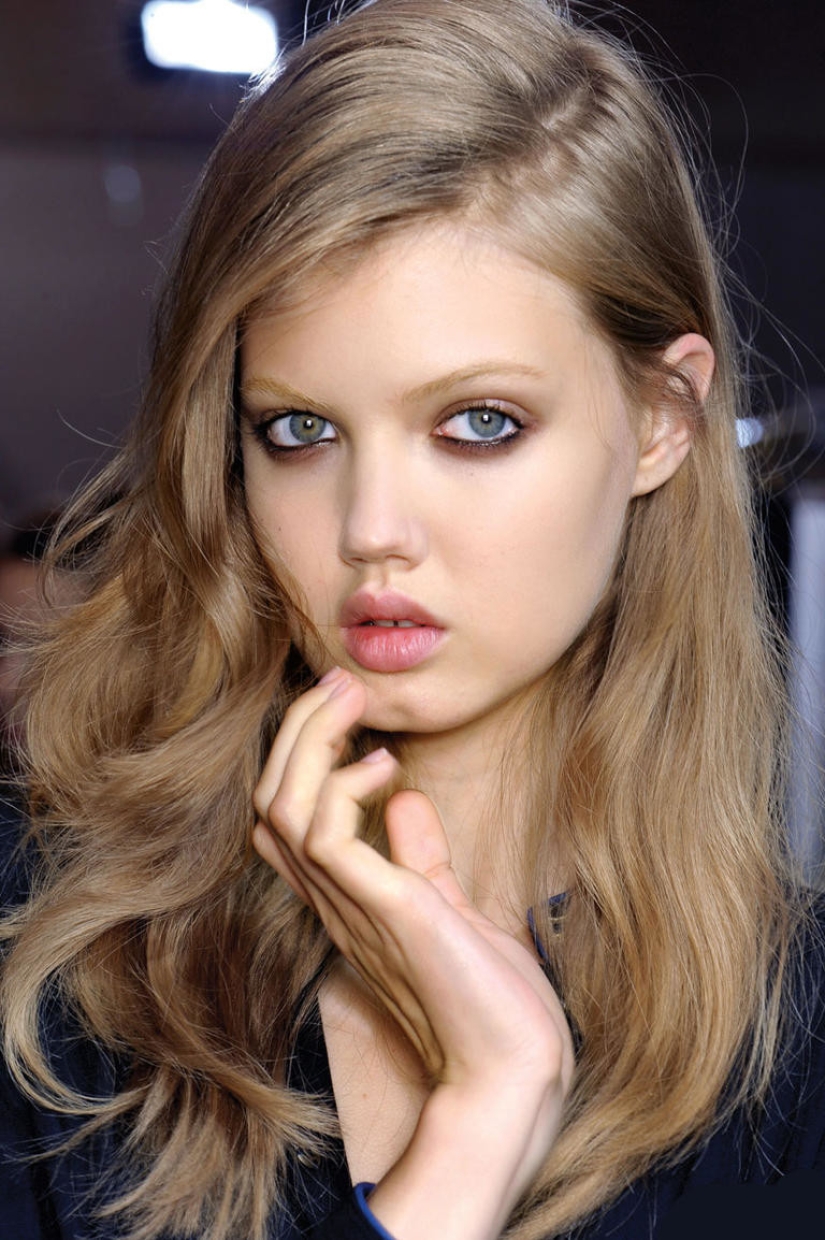 Models with defects in appearance: ugliness or a highlight? Models with defects in appearance: ugliness or a highlight?