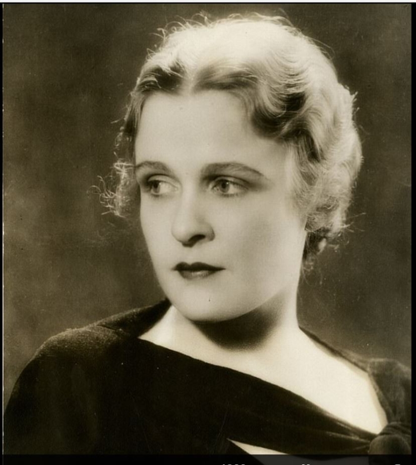 Mármol en un sujetador y oro en una peluca: cómo se acicalaron las famosas bellezas del pasado Mármol en un sujetador y oro en una peluca: cómo se acicalaron las famosas bellezas del pasado