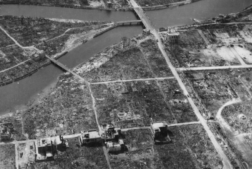 Más brillante que mil soles: 20 aterradores disparos en memoria de la explosión nuclear en Hiroshima