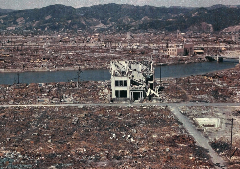 Más brillante que mil soles: 20 aterradores disparos en memoria de la explosión nuclear en Hiroshima