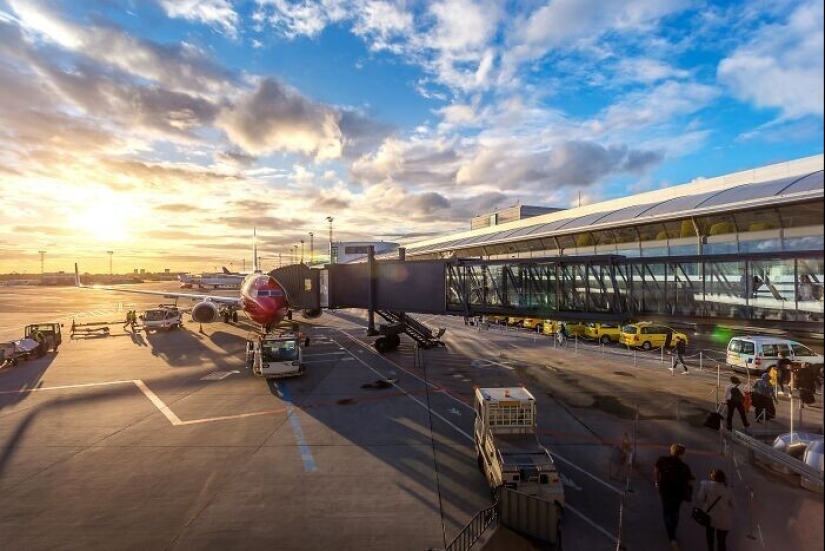 más de 20 secretos e historias de asistentes de vuelo que no se contarán a los pasajeros comunes