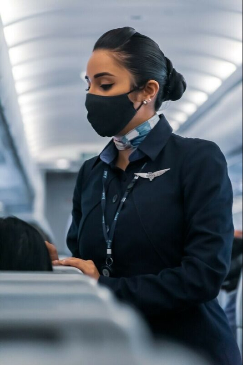 más de 20 secretos e historias de asistentes de vuelo que no se contarán a los pasajeros comunes