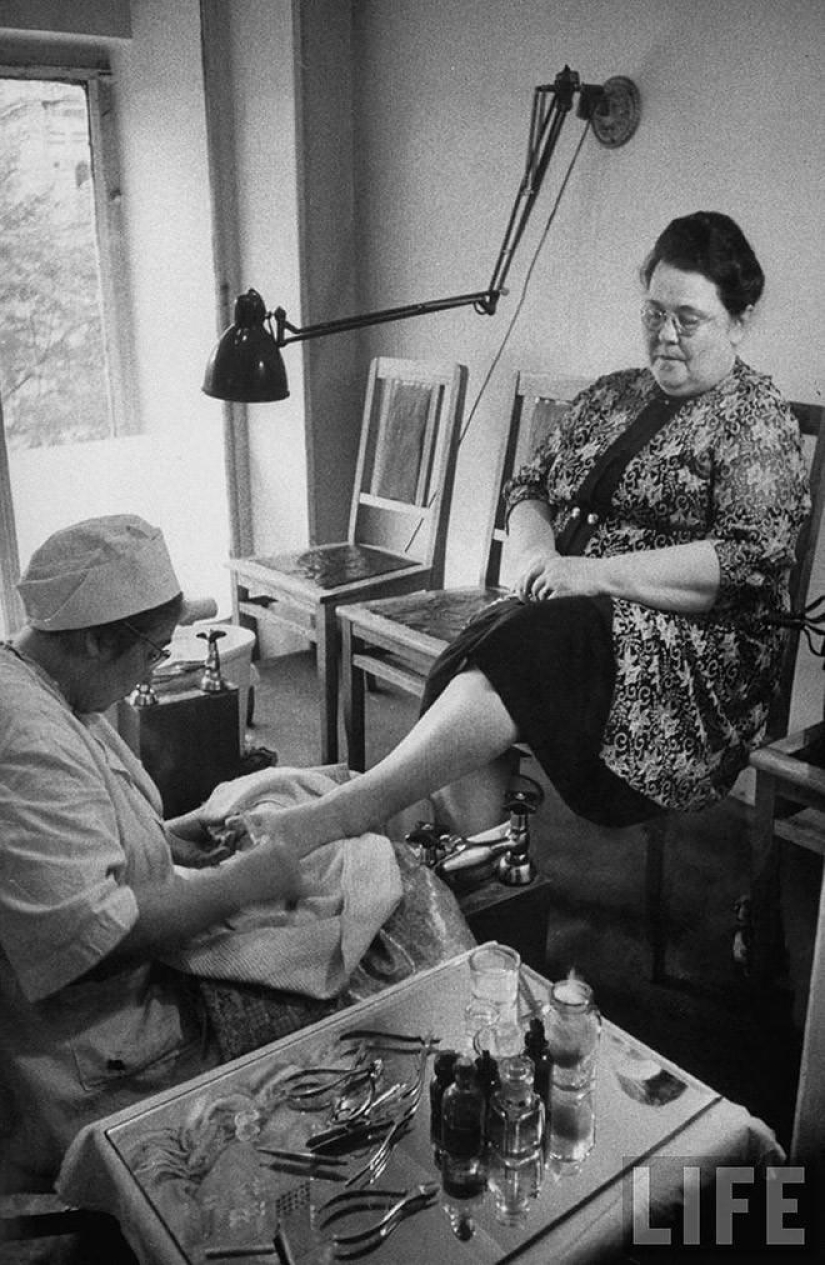 Muscovites in 1956 in pictures by LIFE photographer Lisa Larsen Muscovites in 1956 in pictures by LIFE photographer Lisa Larsen