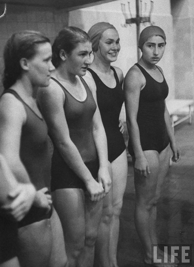 Muscovites in 1956 in pictures by LIFE photographer Lisa Larsen Muscovites in 1956 in pictures by LIFE photographer Lisa Larsen