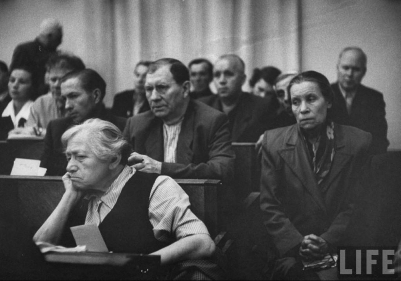 Muscovites in 1956 in pictures by LIFE photographer Lisa Larsen Muscovites in 1956 in pictures by LIFE photographer Lisa Larsen
