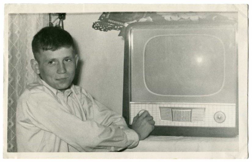 "My first telly": Soviet people and their coveted acquisition "My first telly": Soviet people and their coveted acquisition