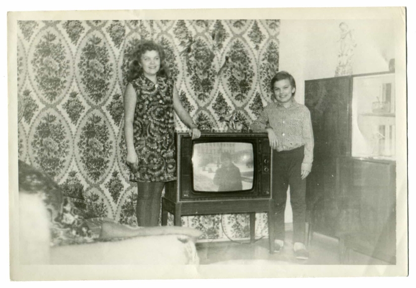 "My first telly": Soviet people and their coveted acquisition "My first telly": Soviet people and their coveted acquisition