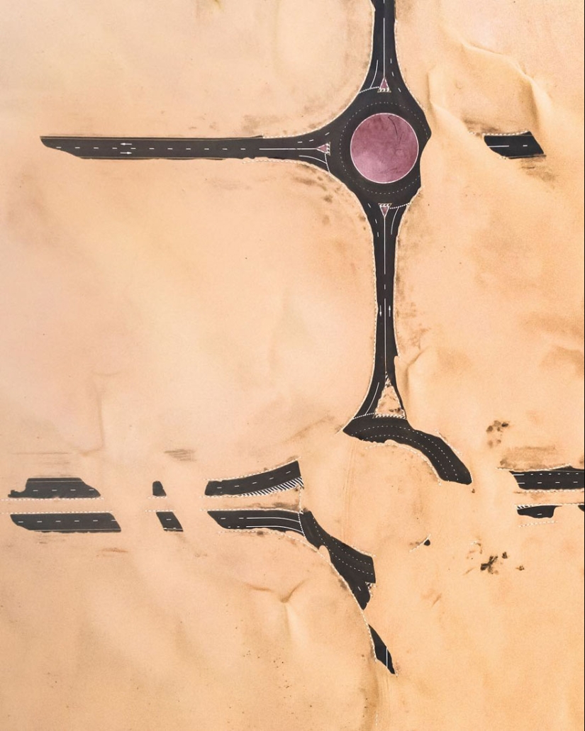 Nature versus people: the photographer filmed from the drone, as the desert devours Dubai and Abu Dhabi