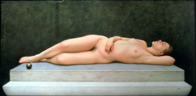 Nobility, restraint and plasticity in the erotic works of the artist Bernardo Torrens