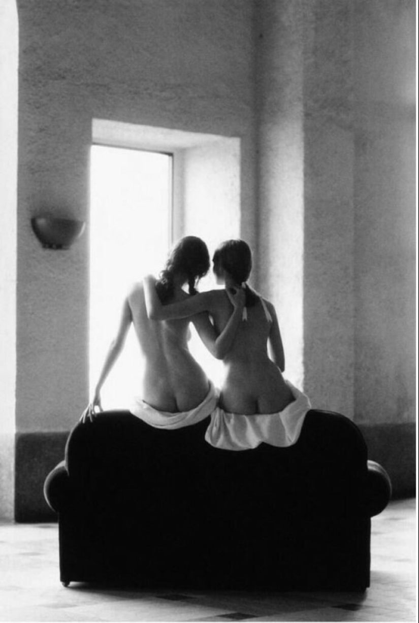 Nobleza y misterio en los cuadros de Dominique Issermann Nobleza y misterio en los cuadros de Dominique Issermann