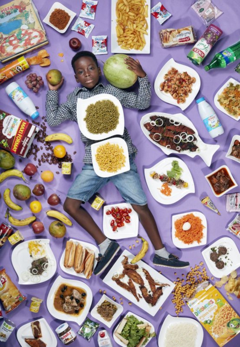 Nuestro pan de cada día: increíble fotografía de Gregg Segal en la dieta de los niños de diferentes Naciones Nuestro pan de cada día: increíble fotografía de Gregg Segal en la dieta de los niños de diferentes Naciones