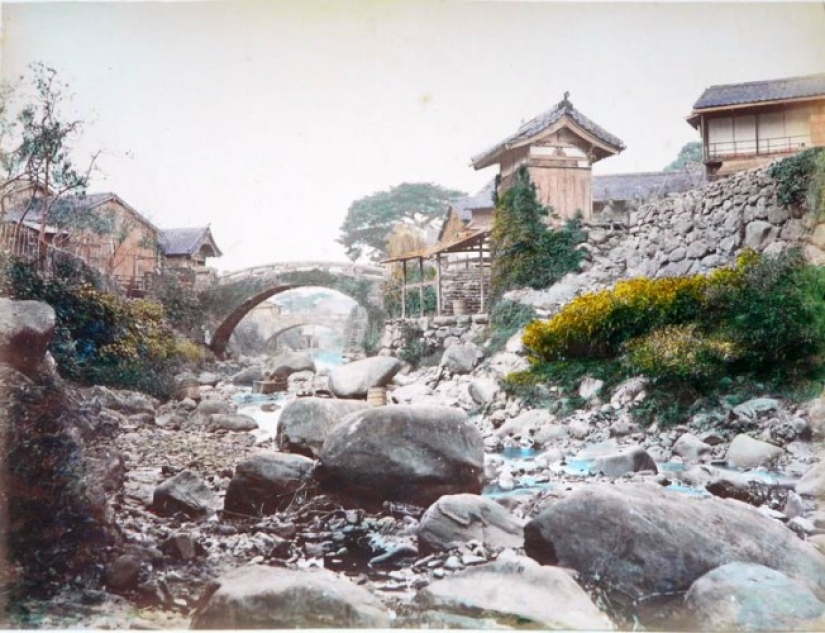 Old Japan of the second half of the 19th century in photographs by Adolfo Farsari