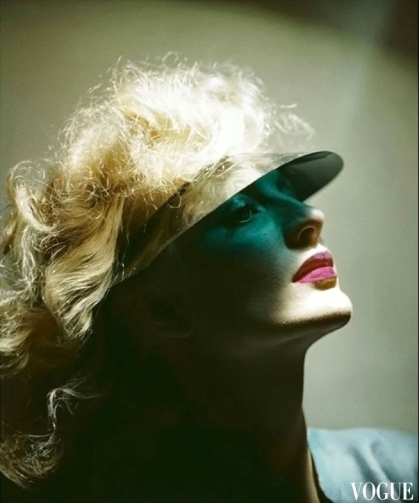 On the brink of surrealism: the stunning photography of Erwin Blumenfeld made in the 1940-ies On the brink of surrealism: the stunning photography of Erwin Blumenfeld made in the 1940-ies