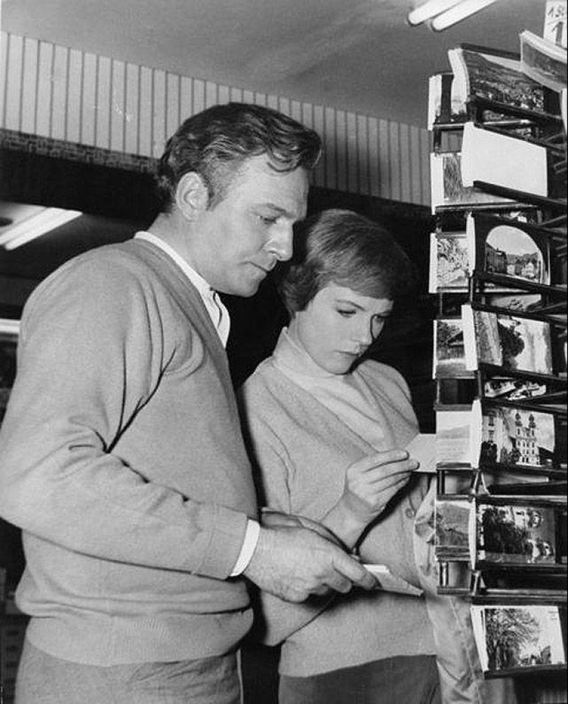 On the sets of classic Hollywood movies