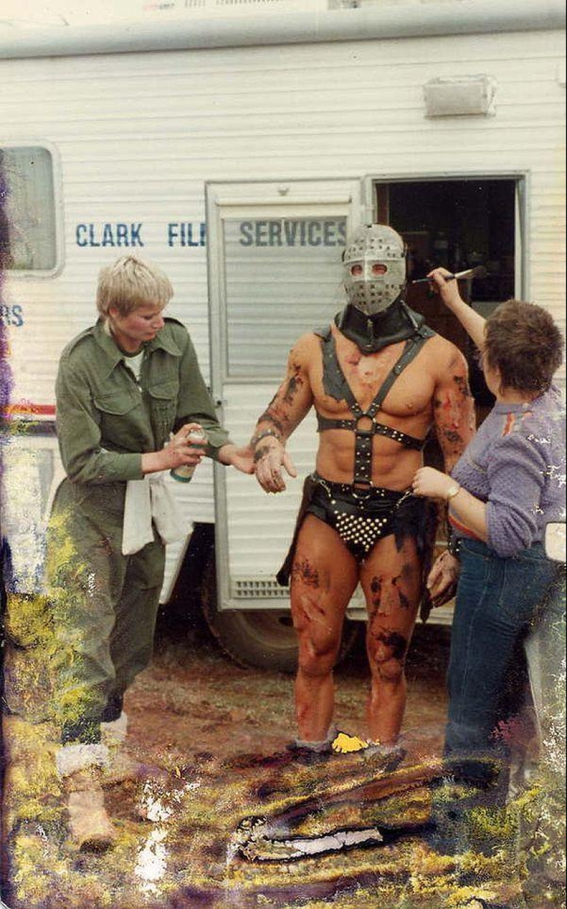 On the sets of classic Hollywood movies