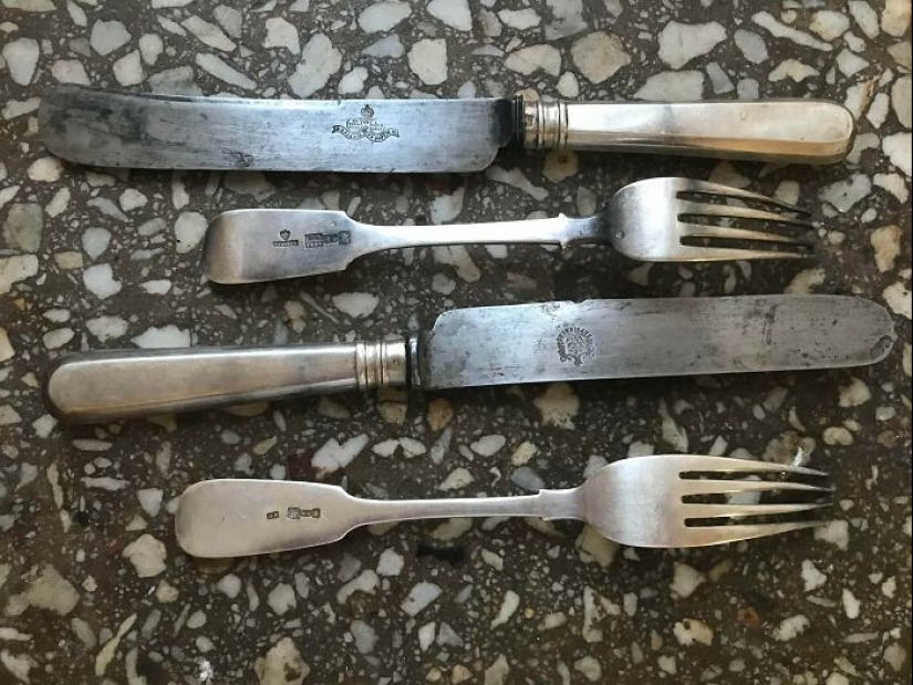 Once and for a lifetime! 22 photos of things that have passed the test of time