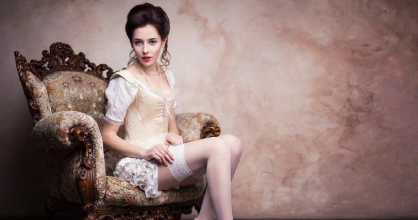 Oneida is a commune of free love in the Puritan society of the Victorian era Oneida is a commune of free love in the Puritan society of the Victorian era