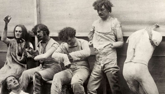 Our story, complete madness — 30 photos that prove it