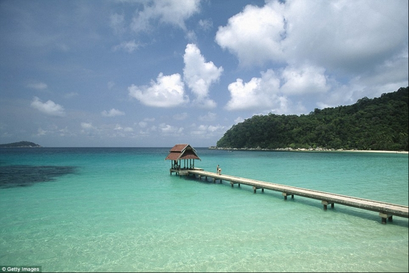 Paradise with the most transparent water in the world Paradise with the most transparent water in the world