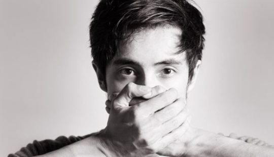 Parasitic words: where do they come from and why do we need them?