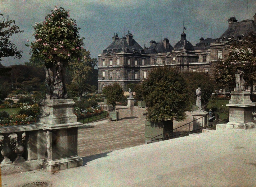 Paris 1923 - epicenter of art and progress