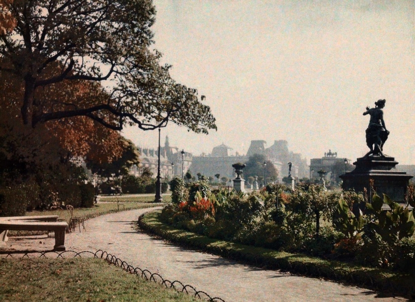 Paris 1923 - epicenter of art and progress