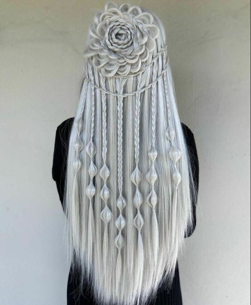 Peluquería transforma a sus clientes en las heroínas de los mundos de fantasía