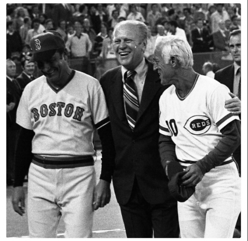 People post their old photos to prove that people used to grow up faster People post their old photos to prove that people used to grow up faster