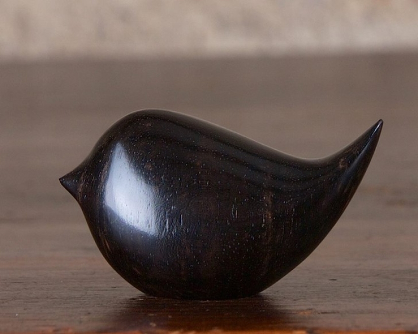 Perfect minimalism: cute animals, striking in its elegance