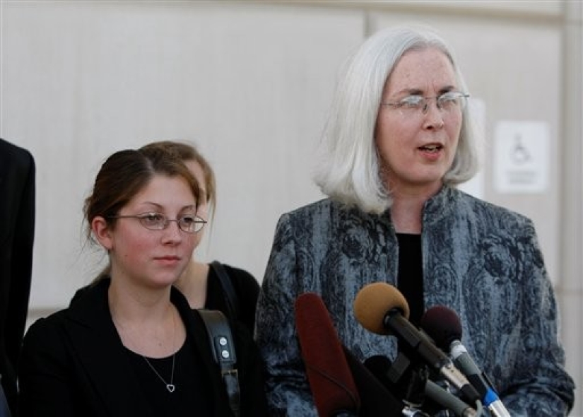 Phone rape: how a maniac from the USA mocked victims with the wrong hands Phone rape: how a maniac from the USA mocked victims with the wrong hands