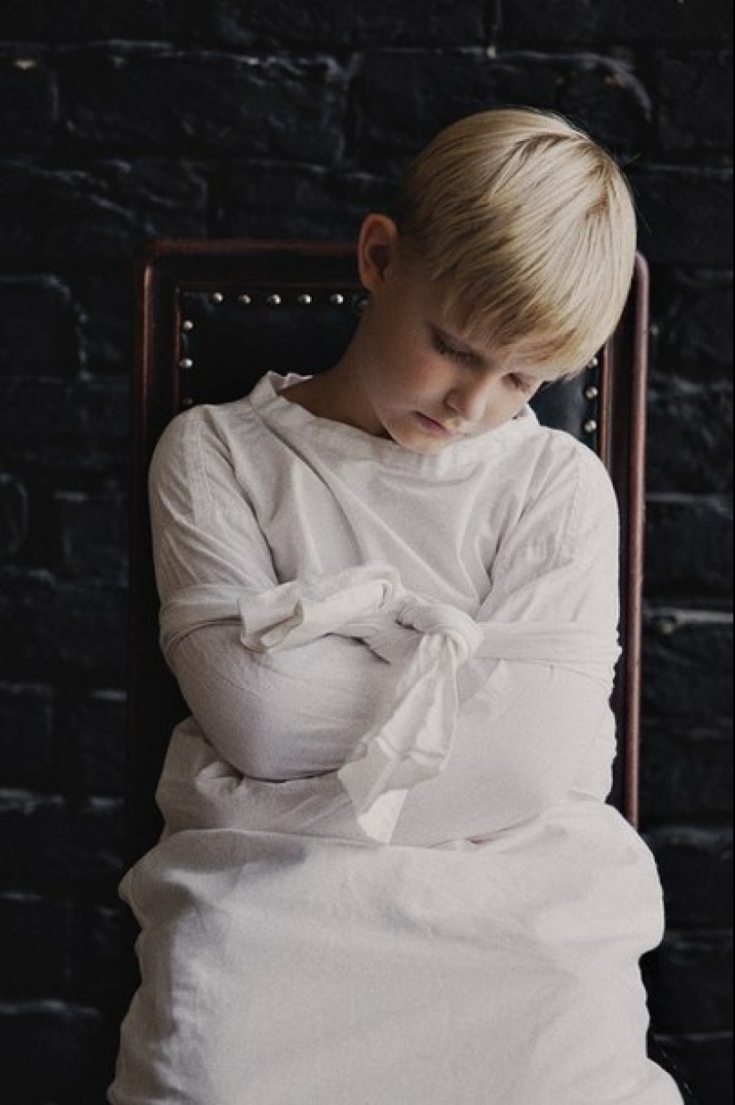 Photo project "The reverse side of maternal love" by Anna Radchenko