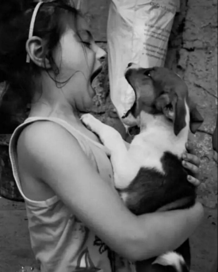 Photographer’s 18 Captivating Photos Show The Emotional Depth Of Childhood