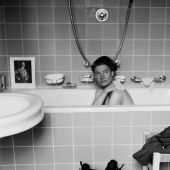 Photos of a woman who switched from modeling to photographing the horrors of war Photos of a woman who switched from modeling to photographing the horrors of war