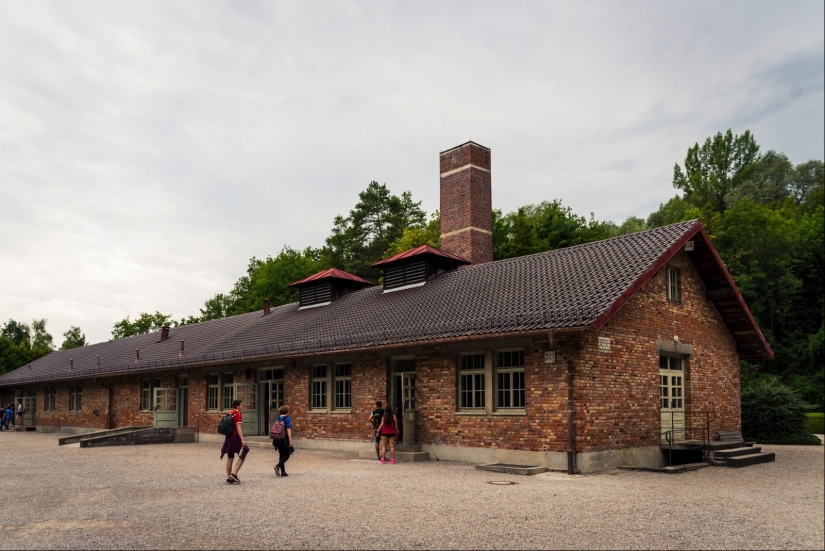 "Piensa cómo morimos": una historia de terror en el campo de concentración de Dachau "Piensa cómo morimos": una historia de terror en el campo de concentración de Dachau