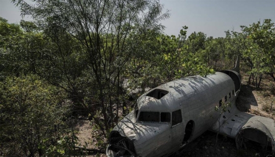 Plane crashes that ended in a happy ending