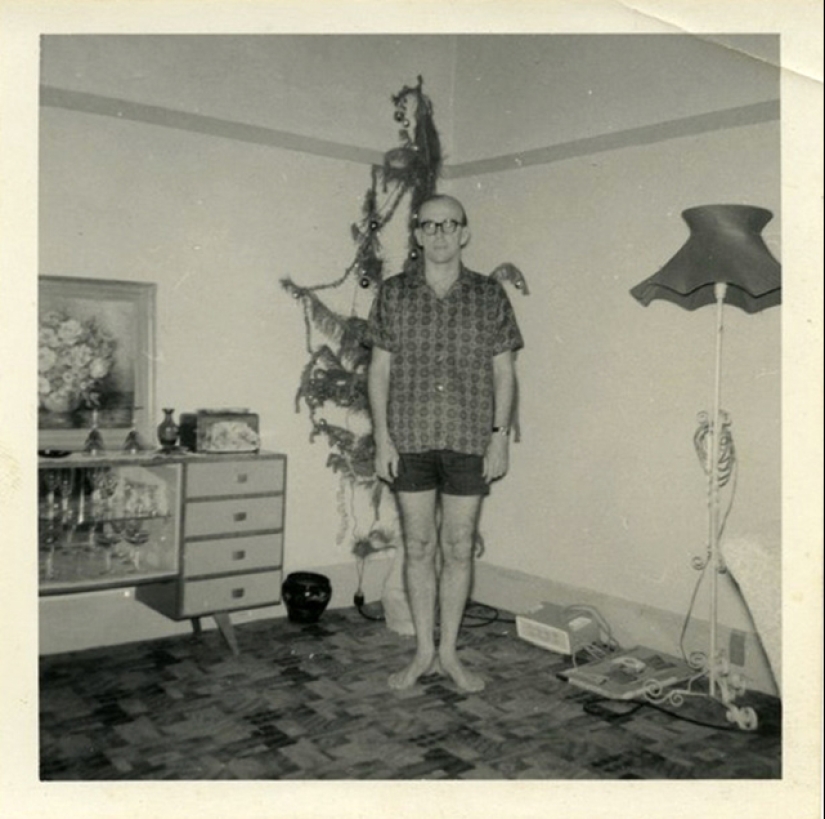 Playful photos under the Christmas tree from old albums Playful photos under the Christmas tree from old albums