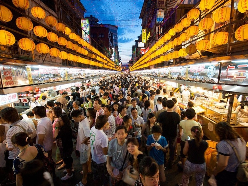 Popular street food in different countries