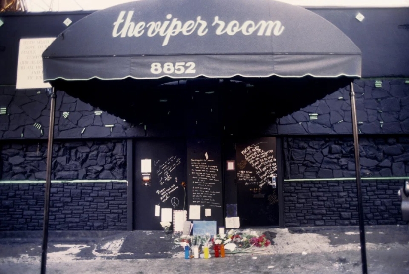 Popularidad, dinero y muerte: los oscuros secretos del Viper Room club de los años 90 Popularidad, dinero y muerte: los oscuros secretos del Viper Room club de los años 90