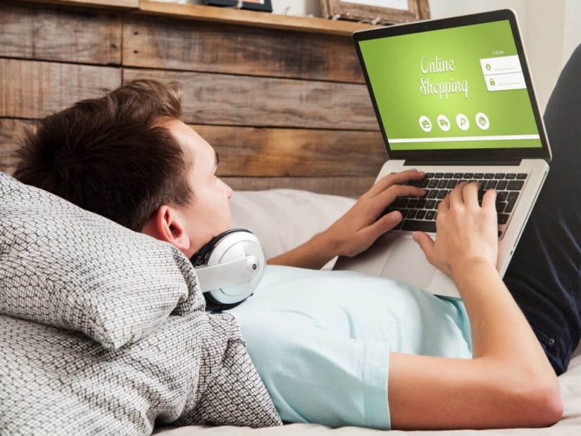 ¿Por qué es dañino trabajar en una computadora portátil acostado? ¿Por qué es dañino trabajar en una computadora portátil acostado?